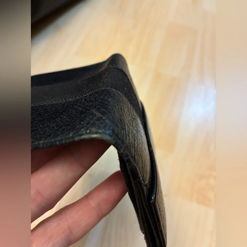 Black Leather Gucci Wallet